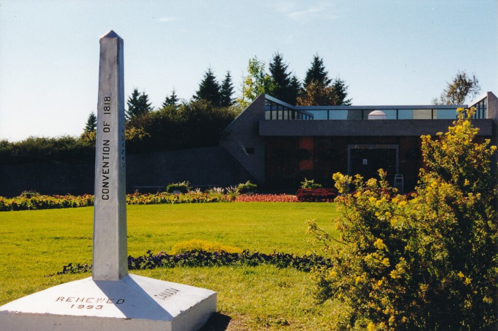 The peace garden, in North Dakota and Manitoba. launched in 1932 on Canada's independence day.